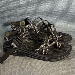Chaco ZVOLV X2 Black Adjustable Strap Outdoor Sandals J105110 Women's Size 7